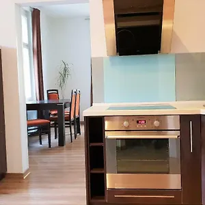 villa-serena.karlovyvary-hotels.com/